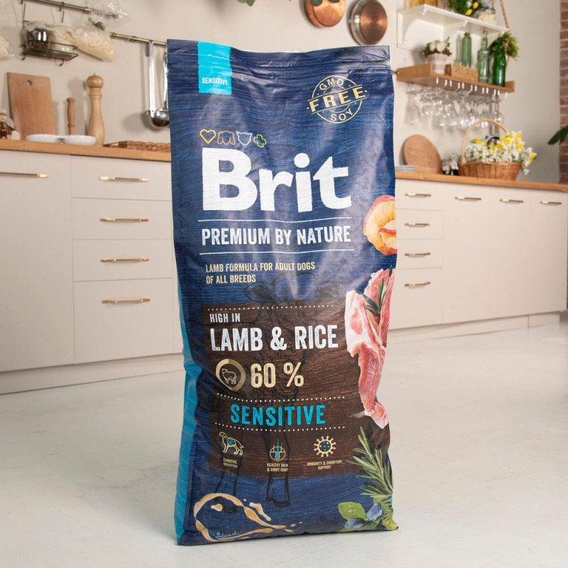 Сухий корм Brit Premium Sensitive для собак всіх порід - з чутливим травленням, з ягням, 15 кг