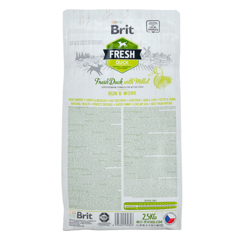 Сухой корм Brit Fresh Run and Work для собак всех пород - активных, с уткой и пшеном, 2,5 кг.